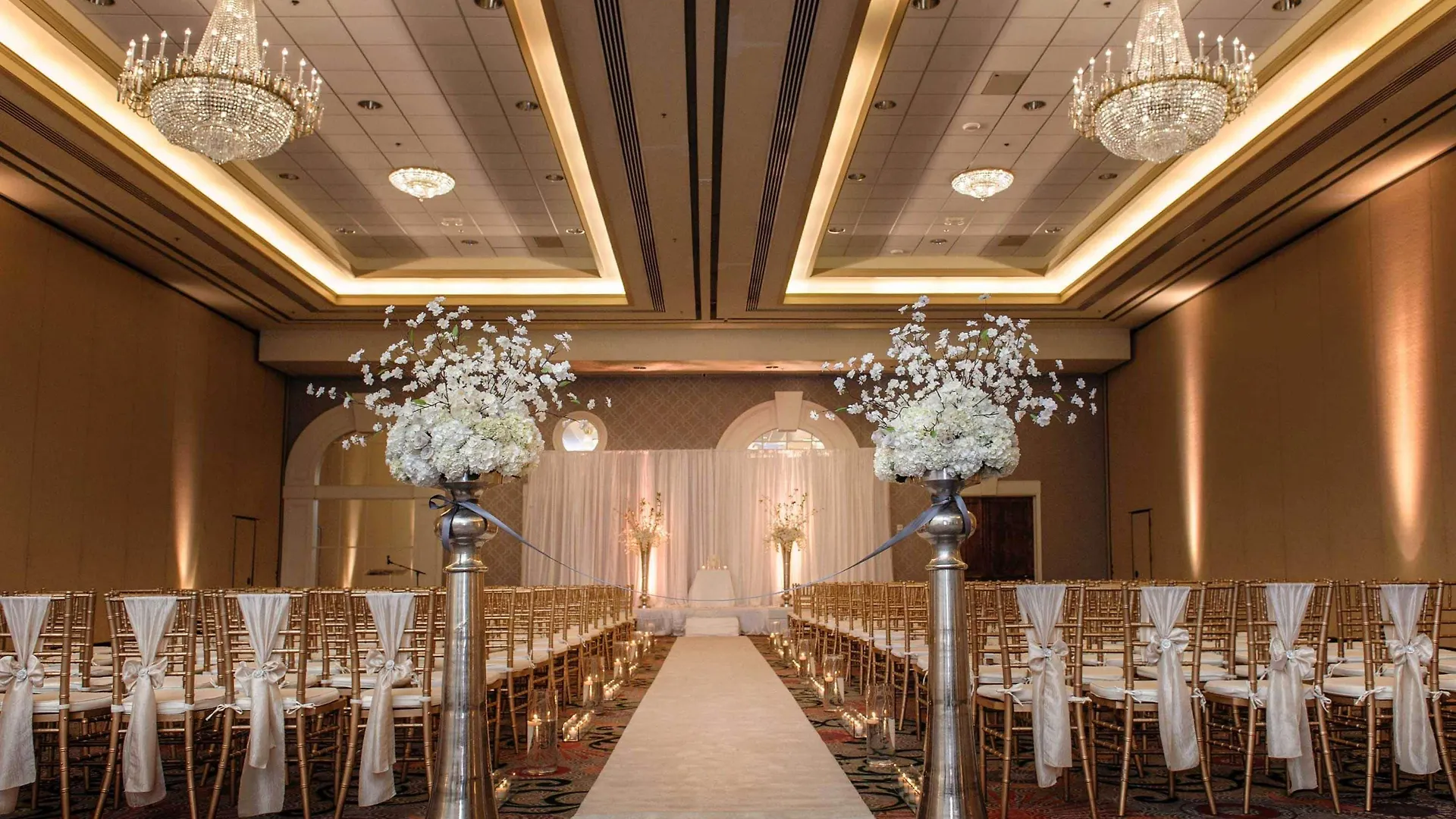 Galt House Hotel, A Trademark Collection Hotel Louisville