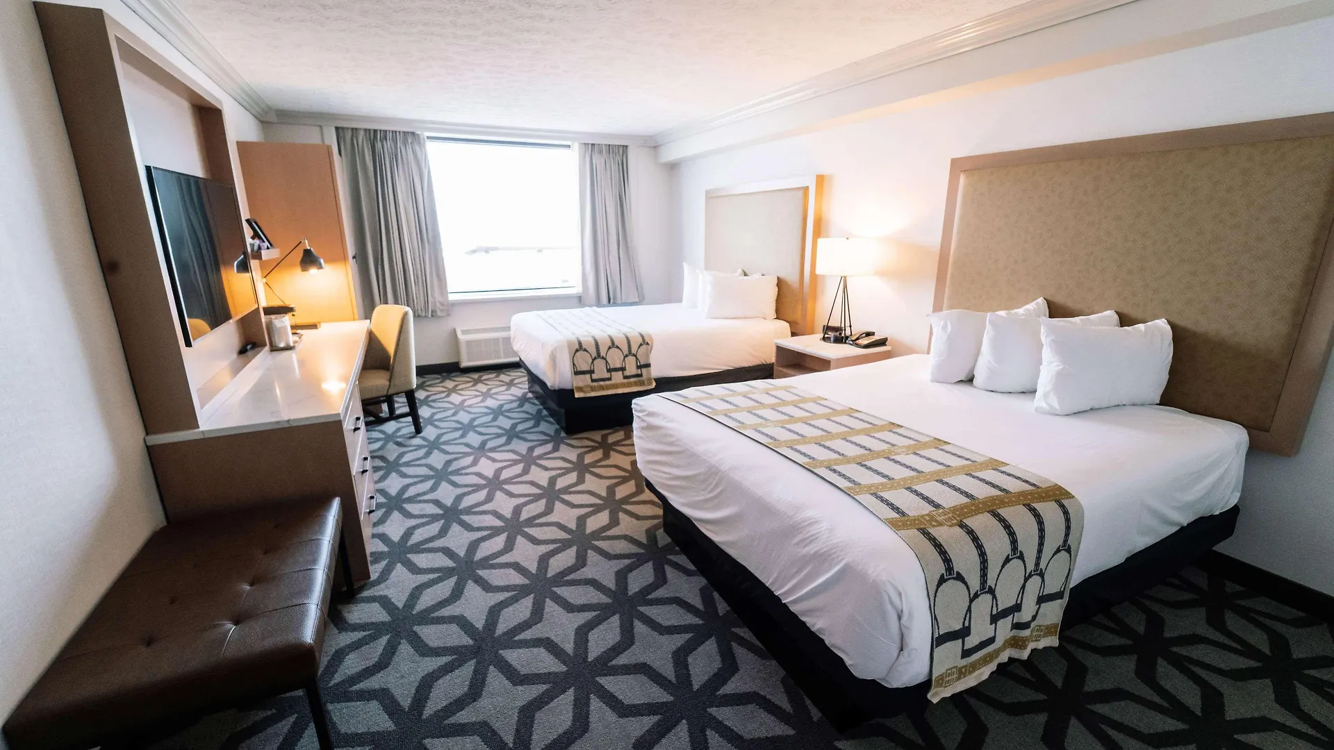 Galt House Hotel, A Trademark Collection Hotel Louisville